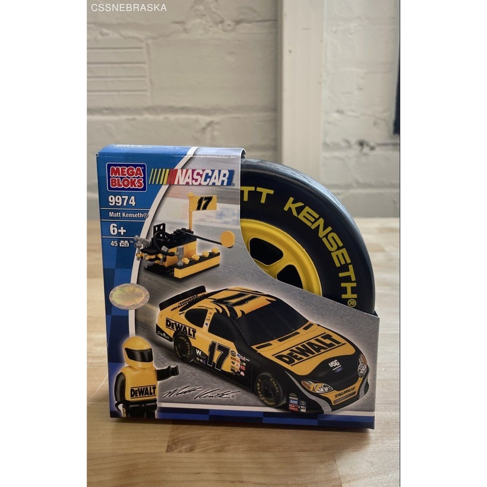 Mega Bloks NASCAR 9974 Matt Kenseth 17 DeWalt Race Car Building Set Tire Tin Box